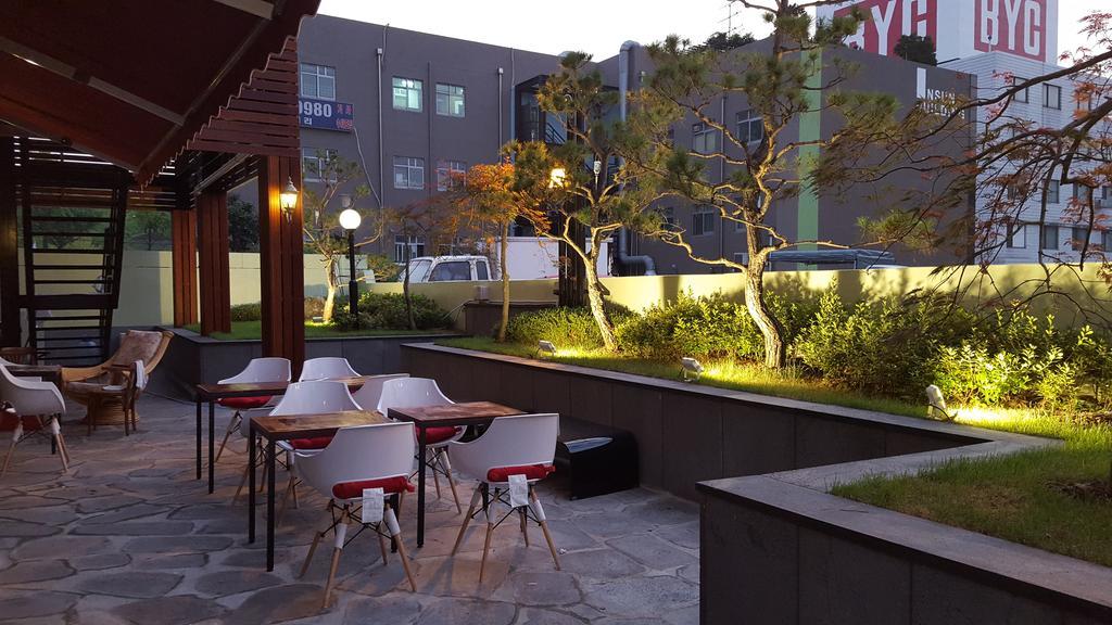 I.Y Hotel Suwon Eksteriør billede
