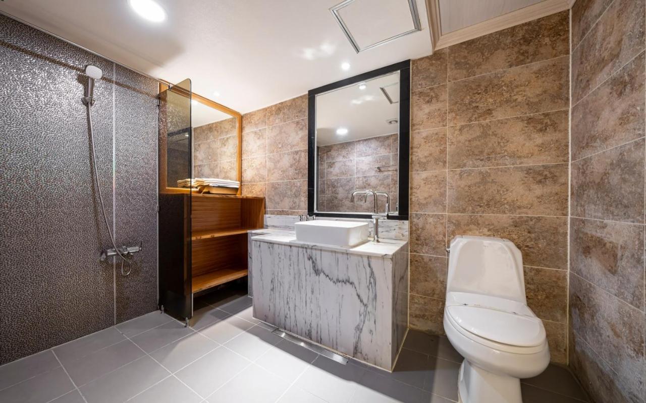 I.Y Hotel Suwon Eksteriør billede