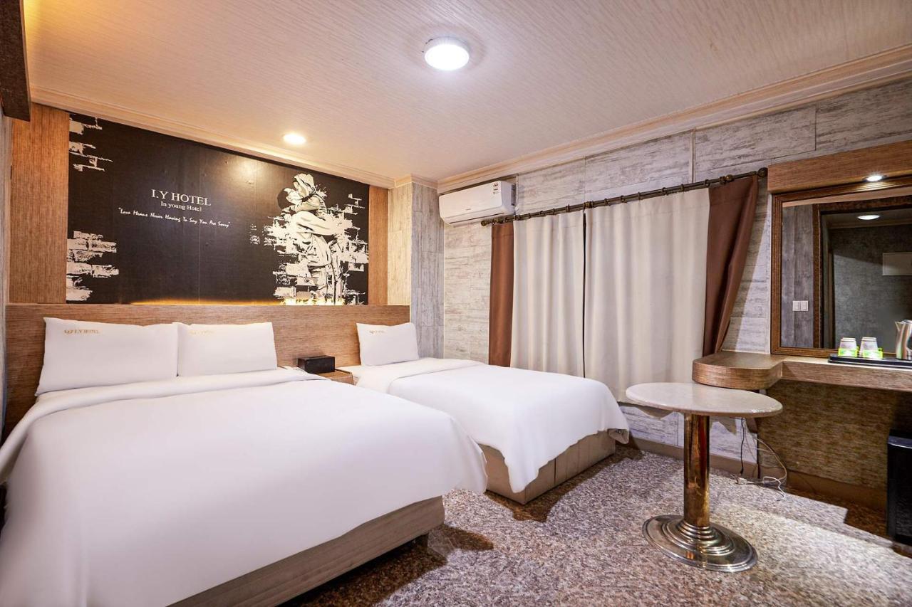 I.Y Hotel Suwon Eksteriør billede